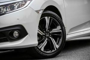 Honda Civic EXL Sedan 2016 года  (LA)